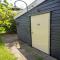 Tiny House in idyllic location with a view - 't Zand