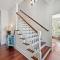 3302 Cameron Blvd