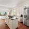 3302 Cameron Blvd