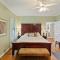 8 53rd Avenue