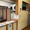 Hostel Blue Door ホステル ブルードア - Nagoya