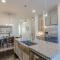 Spacious and Sleek Amazing Location Patio Space - ناشفيل