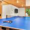 Private Chalet with Fireplace Hottub and Game Room - بيتيل