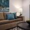 Ten Minutes to Broadway Alluring Gated Townhome - 纳什维尔