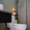 Khách sạn khu Bến tàu Hiếu Sang 68 Hostel & Villas Seaview near Rạch Giá Harbor - Rach Gia