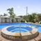 Ocean Parade 9 - Cafes, Stroll to beach, BBQ, Pool