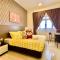 Legoland-8min walk at Kairos Comfort Spacious Suite for Families 1-12pax
