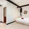 Loft Style 4BR Villa Sunset Garden 4 with 12m Salt Water Pool, near NaiHarn