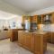 Villa Lilly with private pool - Kypseli