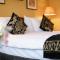 Ambassade Hotel