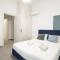 Renovated 5 Bdr House near Acropolis - New Beds, Terrace & Green Yard