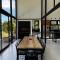 Moderna Casa entre Campo de Frambuesas