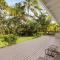 Upscale Kailua Getaway Steps to Swim Beach! - 凯卢阿