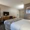 Monte Carlo Inn Toronto West Suites