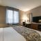 Monte Carlo Inn Toronto West Suites