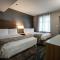 Monte Carlo Inn Toronto West Suites