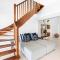 Surfsong Villa- Luxury Water Front Villa for 12