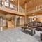 Beautiful Private Lake Lodge with Private Dock and Mountain Views - Spanaway
