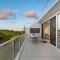 Penthouse with Rooftop and Spa - 3 BR Bali Resort in Kingscliff 1324