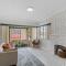 Stanwell Park Escape - Sprawling Beachfront Living
