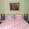 Golden GaPa Central Family Apartment 8