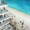 A Luxurious 2 Bedroom Emaar Beachfront Apartment in Palm Jumeirah - 迪拜