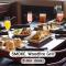 Cozy 2BR Near BOK Center - Gym, Pool, Pet Friendly - تولسا