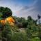 Magnificent Treehouse Valley View By Bastiat Stays - Mandi