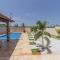 Casa em Cascavel com Piscina e Churrasqueira