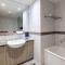 Modern Nomads Elegant Studio in the Heart of CBD with Pool & Balcony
