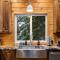 5-Min to Slopes - 4BR with Private Creek - Snoqualmie Pass