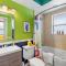 Itz a Vibe - 1 bedroom studio in the heart of DTSP - سانت بطرسبرغ