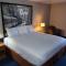 Super 8 by Wyndham Hampshire IL