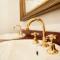 Cobb & Co Court Boutique Hotel