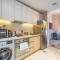 Primestay - Stylish Studio Apartment in Azizi Aura, Dubai - 迪拜