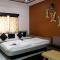 Hotel Adarsh Palace