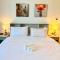 Al Reem 1BR City View Pool Gym Family Biz Friendly Abu Dhabi