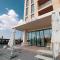 1BR The Sharjah Aura by Blue Cloud Holidays - 沙迦
