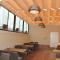 Hollys Hostel