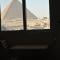 Moonlight pyramids view INN - Каїр