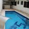 Casa Itanhaém com piscina - 伊塔尼亚恩