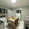 Casa simples e aconchegante 1 quarto, ar condicionado
