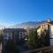 Sunny Mountain View apartment - Razlog