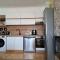 Sunny Mountain View apartment - Razlog