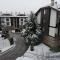 Sunny Mountain View apartment - Razlog