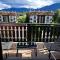Sunny Mountain View apartment - Razlog