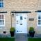 Stunning Yew Tree Cottage