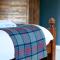 Stunning Yew Tree Cottage