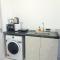 Skytrees Serviced Apartment Aeon Bukit Indah with TV box-B22 - 新山