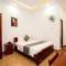 SUNSHINE HOTEL